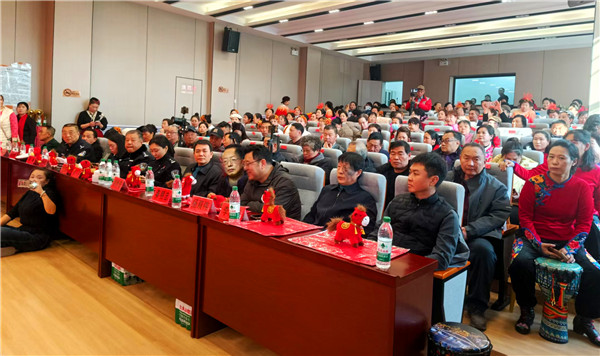 中国普法教育在线网侯马宣传站文艺轻骑兵团队 举办2025年度总结颁奖联谊会(图17) 中国普法教育在线网侯马宣传站文艺轻骑兵团队 举办2025年度总结颁奖联谊会(图17)