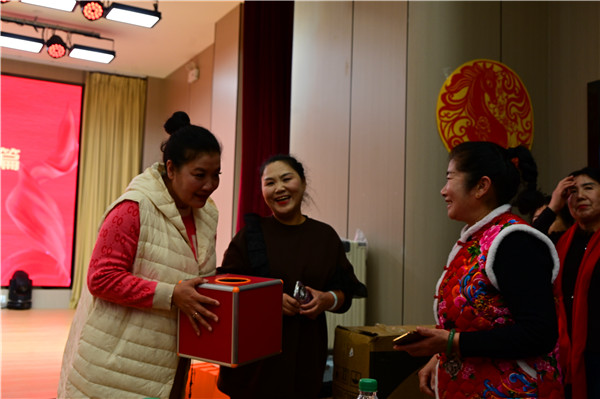 中国普法教育在线网侯马宣传站文艺轻骑兵团队 举办2025年度总结颁奖联谊会(图18) 中国普法教育在线网侯马宣传站文艺轻骑兵团队 举办2025年度总结颁奖联谊会(图18)