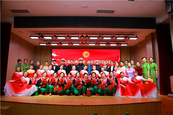 中国普法教育在线网侯马宣传站文艺轻骑兵团队 举办2025年度总结颁奖联谊会(图33) 中国普法教育在线网侯马宣传站文艺轻骑兵团队 举办2025年度总结颁奖联谊会(图33)