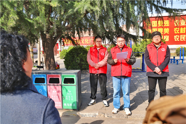 垃圾分类进乡村 文明新风吹进门(图2) 垃圾分类进乡村 文明新风吹进门(图2)