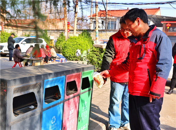 垃圾分类进乡村 文明新风吹进门(图4) 垃圾分类进乡村 文明新风吹进门(图4)