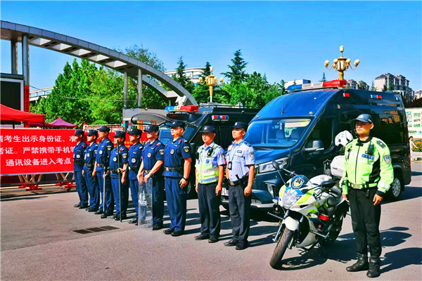 《侯马义警：护学岗上的“编外铁军”，平安路上的坚实屏障》(图7)